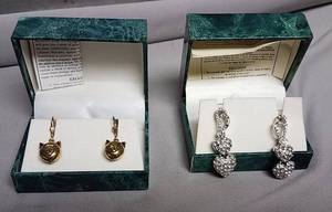 lot 689 image: Suzanne Somers earrings