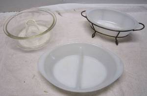 lot 707 image: 3 Pieces of Glasbake Glass Cookware