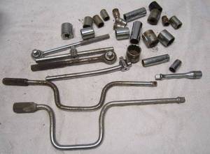 lot 733 image: Lot of � Drive Sockets, Ratchets & Breaker Bars