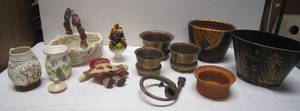 lot 786 image: Misc. Household Decor