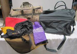 lot 787 image: Carry, tote, etc. Bags
