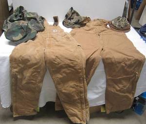lot 795 image: Camo & Cold Weather Clothing