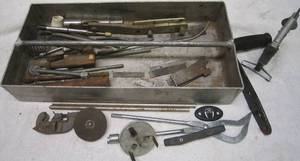 lot 809 image: Aluminum Tool Tray w Assorted Tools & Parts