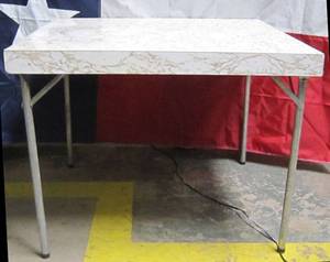 lot 789 image: Vintage Card Table