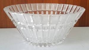 lot 6 image: CRYSTAL BOWL  DISH