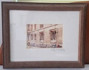lot 30 image: VINTAGE FRAMED OXFORD UNIVERSITY PICTURE (OXFORD, ENGLAND)