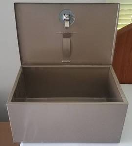 lot 48 image: FIRE RESISTANT SAFE BOX (NO KEY)