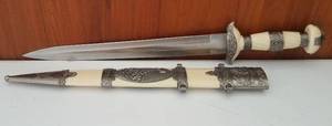 lot 55 image: DAGGER  SHORT SWORD