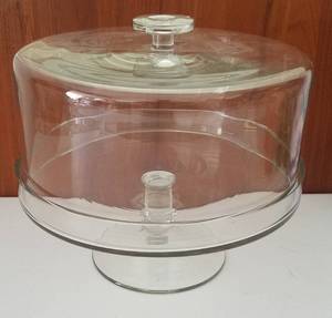 lot 79 image: FOOTED COVERED GLASS CAKE DISH  PLATTER