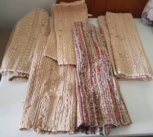 lot 121 image: LOT OF ASSORTED SMALL RUGS