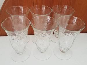 lot 156 image: LOT OF 6 FOOTED GLASSES