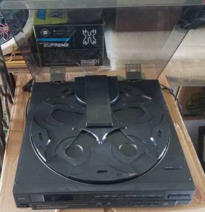 lot 168 image: OPTIMUS COMPACT DISC PLAYER MODEL CD-6130