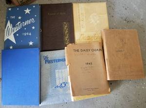 lot 215 image: VINTAGE YEARBOOKS  ANNUALS