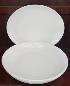 lot 221 image: LOT OF 2 LARGE SERVING PLATES