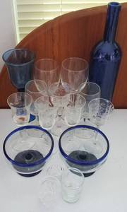 lot 113 image: LOT OF ASSORTED WINE GOBLETS  GLASSES