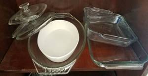 lot 117 image: LOT OF ASSORTED GLASS BAKING DISHES