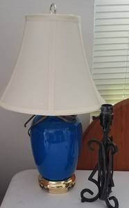 lot 206 image: LOT OF 2 LAMPS