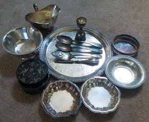 lot 154 image: LOT OF SILVER PLATE SERVING WARE