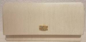 lot 151 image: BECHAMEL EVENING PURSE  HAND BAG