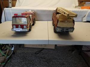 lot 20 image: Vintage Toys- Nylint, Tonka
