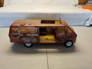 lot 22 image: Vintage Toys-Tonka Camper