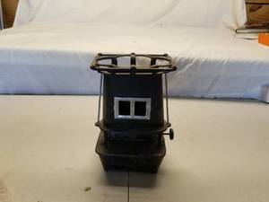 lot 35 image: Antique Iron Warmer