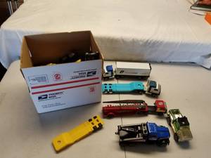 lot 49 image: Vintage Toys- Tonka