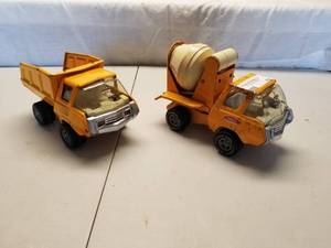 lot 62 image: Vintage Toys- Tonka