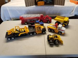 lot 87 image: Vintage Toys- Nylint, Tonka, Buddy L