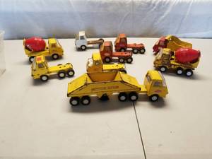 lot 117 image: Vintage Toys- Tonka