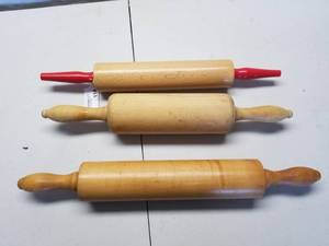 lot 118 image: Vintage Kitchen items-wooden hand rollers