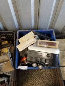 lot 135 image: Vintage Toys