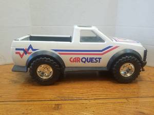 lot 57 image: Vintage Toys- Tonka