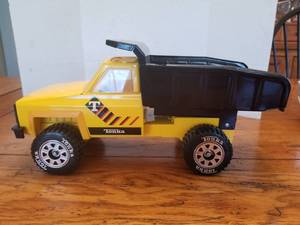 lot 55 image: Vintage Toys- Tonka