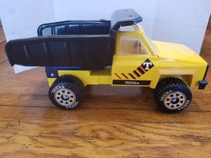 lot 54 image: Vintage Toys- Tonka