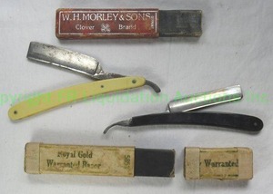 lot 299 image: Antique W.H. Morley & Sons straight edge razors in original boxes