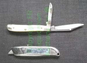 lot 380 image: Vintage Sears Craftsman pocket knife and mini utility knife