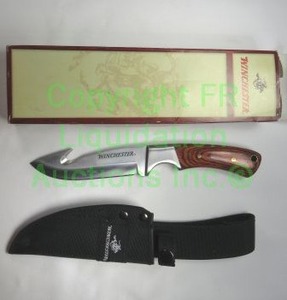 lot 267 image: Winchester gut hook hunting knife with sheath, 5.25 blade