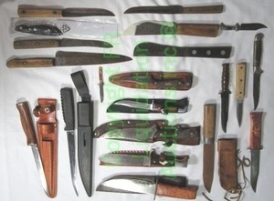 lot 379 image: Assorted straight blade knives some with sheaths as shown