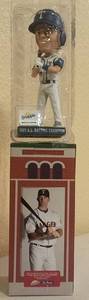 lot 19 image: MICHAEL YOUNG (TEXAS RANGERS) COMMEMORATIVE BOBBLE HEAD