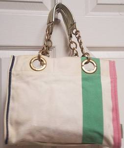 lot 21 image: VINTAGE AUTHENTIC JUICY COUTOUR PURSE  HANDBAG