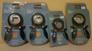 lot 26 image: FISKARS PAPER PUNCHES (NEW)