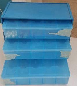 lot 91 image: LOT OF ASSORTED BEADSJEWELRY PIECES