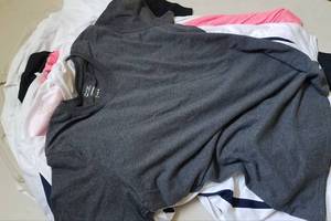 lot 111 image: BRAND NEW T-SHIRTS (LOT OF 24)