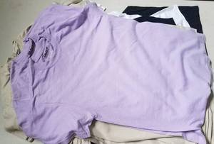lot 118 image: BRAND NEW T-SHIRTS (LOT OF 24)
