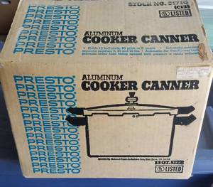 lot 122 image: 13-QUART ALUMINUM PRESSURE COOKER IN BOX