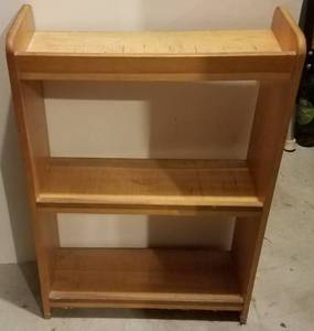 lot 221 image: WOODEN SHELF  STAND