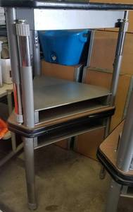 lot 257 image: LOT OF 3 STUDENT DESKS  STATIONS WITH ADJUSTABLE HEIGHT