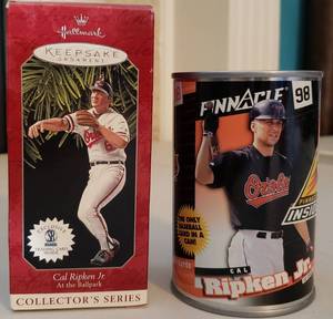lot 331 image: LOT OF 2 CAL RIPKEN COLLECTIBLES (ORNAMENT  CARD IN A CAN)