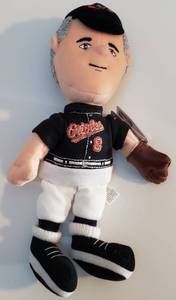 lot 336 image: 1998 CAL RIPKEN COLLECTIBLE PLUSH FIGURE